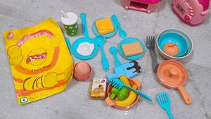 Toy Kitchen Set
