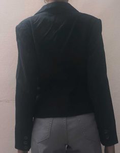 Women Black Blazer Crop