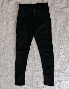 Black Skinny Jeans