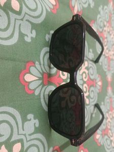 Stylish Black Sunglasses