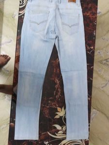 Light Wash Denim Jeans