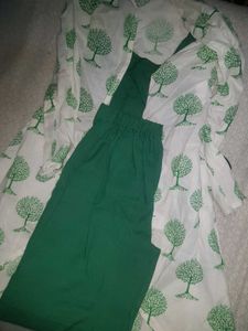 Green Kurta Set with Printed Shrug