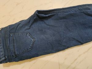 Dark Blue Used Jeans – Well Maintained