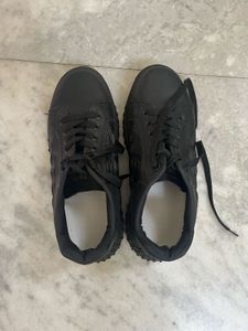 Black Low-Top Sneakers