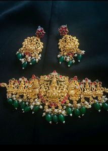 Laxmi Choker