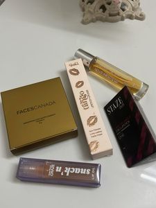 Mini Makeup Hamper