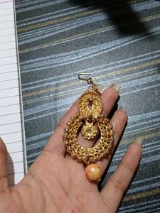 &#34;Golden Glow Traditional Maangtika&#34;
