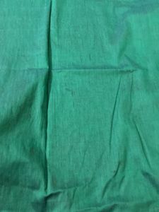 Good Green And Maroon Border Saree For Grabs