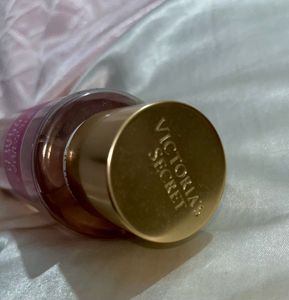 Rs30 Off Delivery! Victoria&#39;s Secret Body Mist Duo