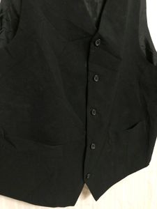 Richard Horris Black V-neck Vest