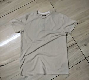 Zudio Beige T-Shirt For Sale✨
