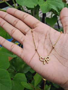 Bow Charm Necklace