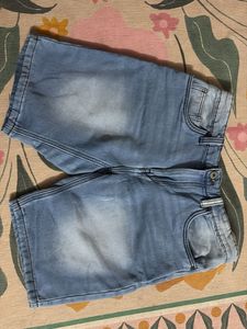 BLUE DENIM SHORTS