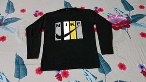 Nike Long Sleeve T-Shirt