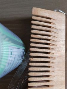 St.Botanica Tea Tree Shampoo &amp; Wooden Comb Combo