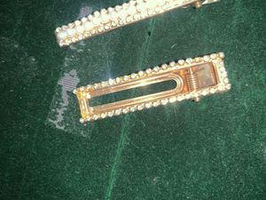 Pearl Hair Clips (Set of 2)
