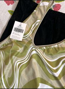 Wave Print Asymmetrical Crop Top