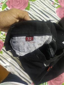 BLACK SKINFIT DENIM JEANS