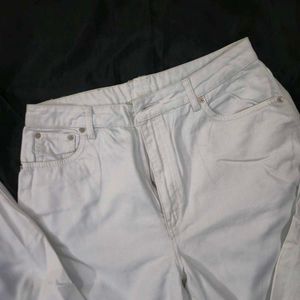 white straight fit denim