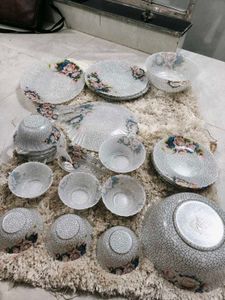 Vigneto Luxury Glass Dinner Set