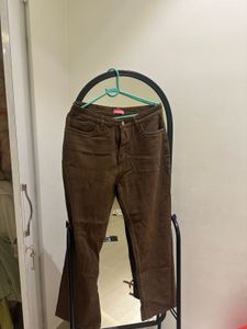 Straight Jeans