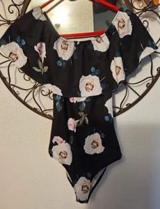 FLORAL BODYSUIT