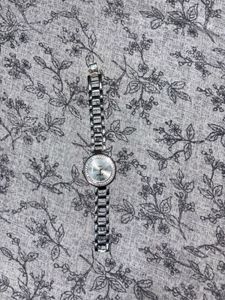 classic watch for women sliver shine