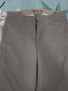 Lee Khaki Chinos
