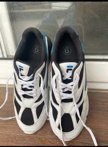 Fila Originals Sneakers Size 9 white and blue