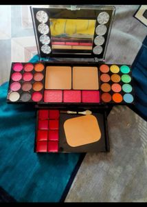 Makeup Palette