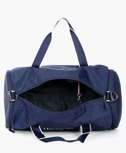 Tommy Hilfiger Callan Men Polyester Gym Bag.