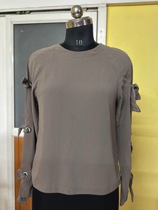 BRAND NEW WITH TAG Tie Ribbon Sleeve Top