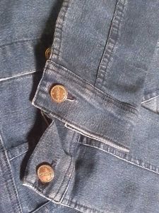 Women&#39;s Denim Jacket