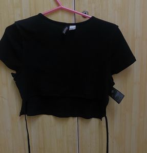H&amp;M CROP TOP!!