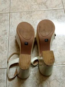 Elegant Beige Sandals