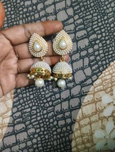 Combo Makeup Items &amp; Bangles 7 Sets