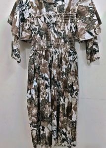 Floral Smocked Dress – ₹299