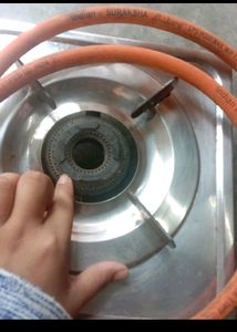 Gas Stove With Regulator And Pipe