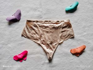 Victoria's  Secret thong