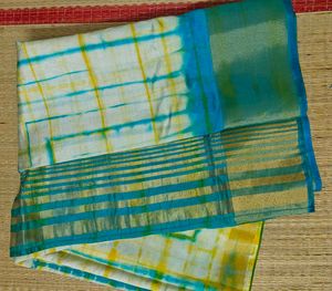 Tie-Dye Saree with Gold Border