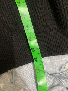 Stepped Hem Crew-Neck Sweater
