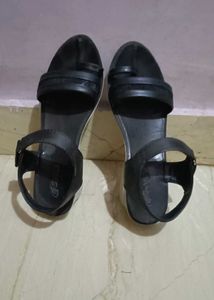 Cubix Sandals