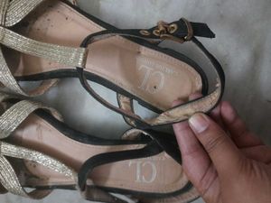 Carlton London Black Gold Sandals 5