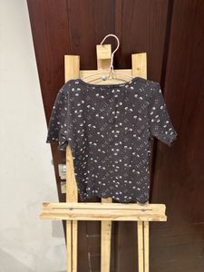 Brand new Floral Print Top