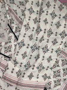 Avaasa White Printed Women