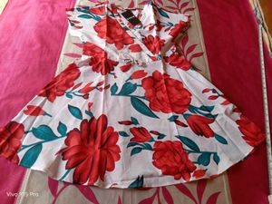 Floral Print Mini Dress 🛍️