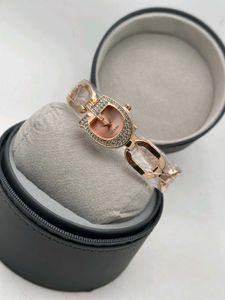 GUESS PREMIUM QUALITY NEW MODEL LADIES WATCH
