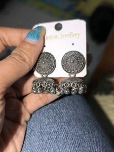 Round jhumkas