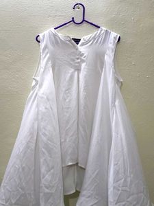 Beautiful White Top Sleeveless