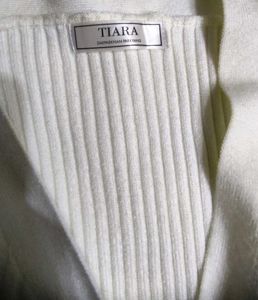 Elegant Knit Cardigan with Trim